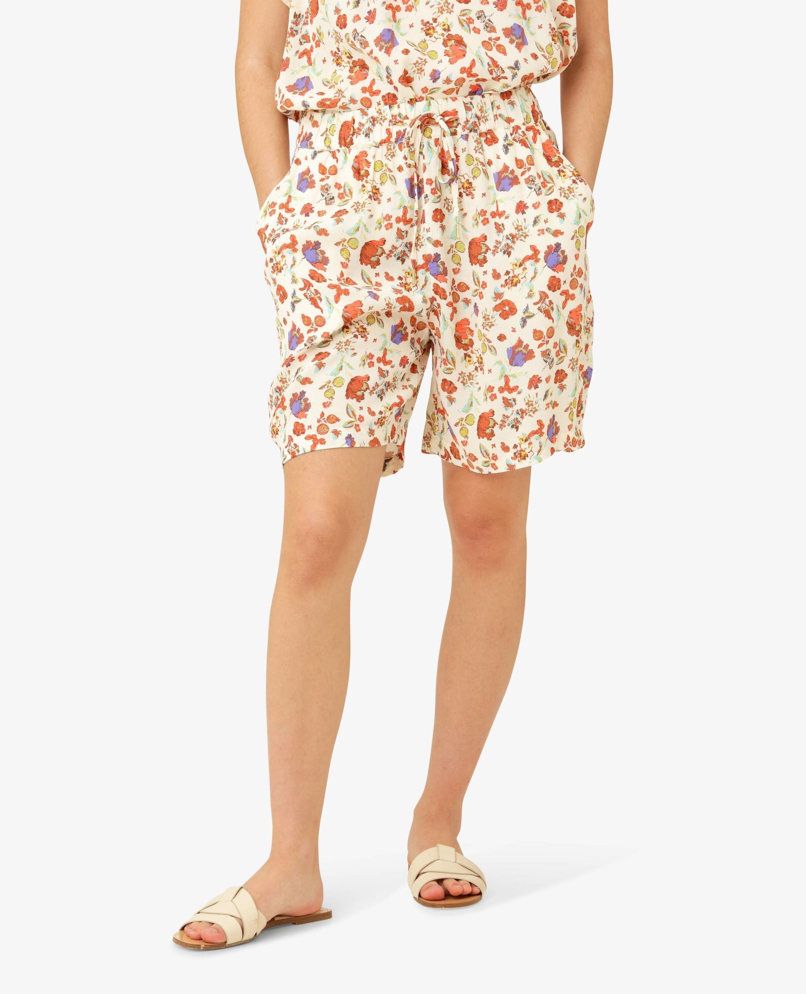 LAUREENNN PRINTED SHORTS