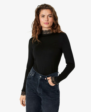 LauraNN Blouse