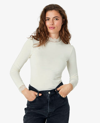 LauraNN Blouse